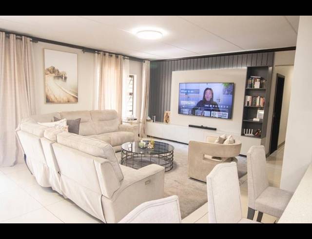 4 BEDROOM APARTMENT FOR SALE IN CARLSWALD